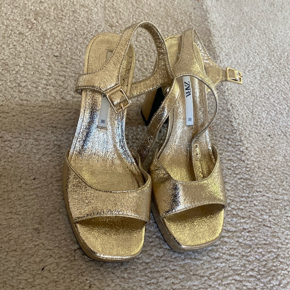 Zara high heel gold pumps (size 6).